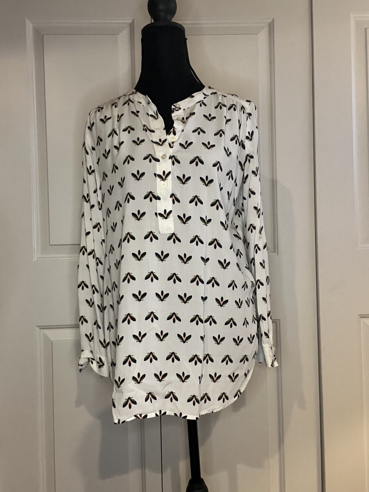 LOFT Cute Bug Patterned Blouse, Dragonflies, XSP - image 1