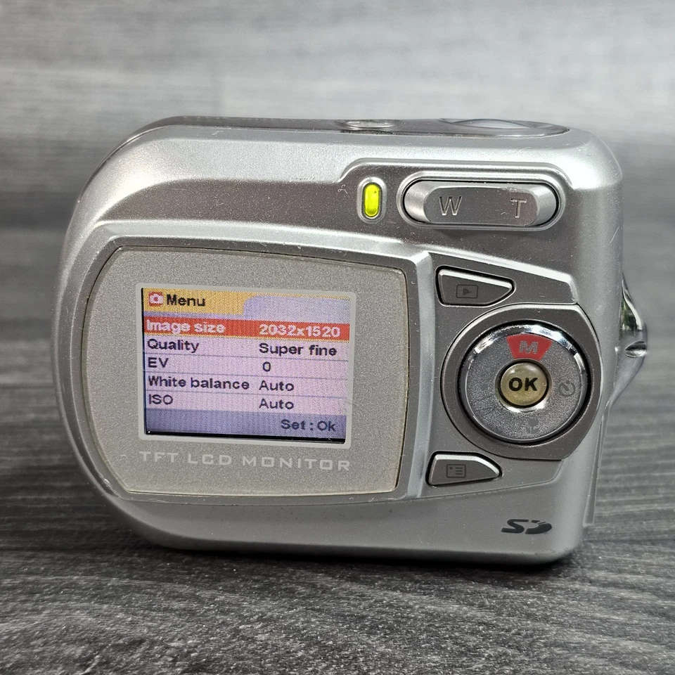 Vivitar ViviCam 3760 3.0MP Digital Camera - Silver - Image 4 of 4