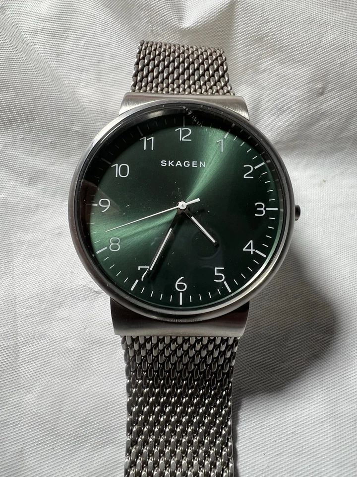 Reloj Skagen Dinamarca Hombre, Caja 40mm, Cristal Mineral Super Endurecido, WR30M. Foto 2 de 4