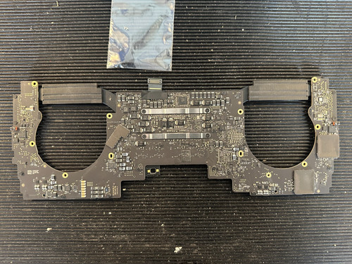 Apple MacBook Pro 13" 2,3GHz Core i5, 8GB, 256GB, Logic Board 661-09739 UNGETESTET