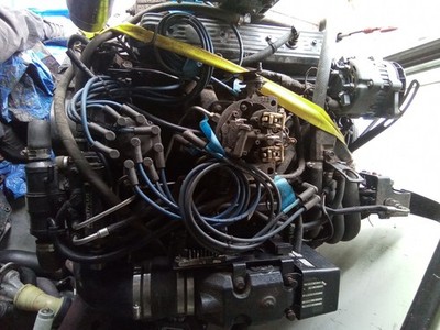 GM 5.7L, 350 V8 Marine Engine . Mercruiser. TBDI