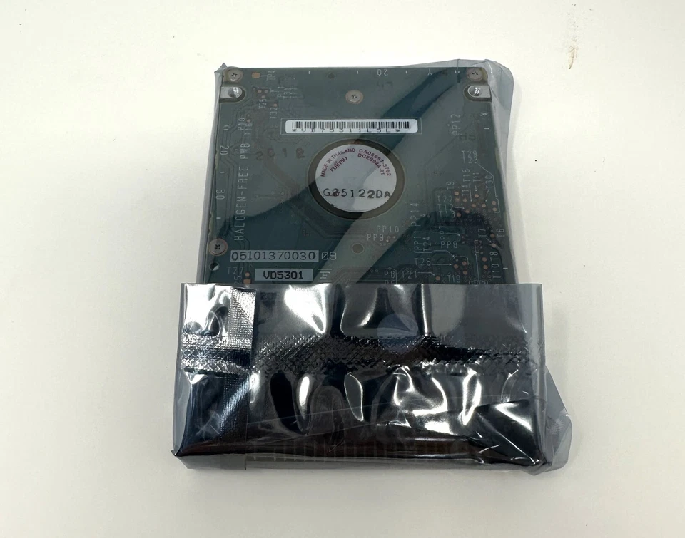 FUJITSU IDE HARD DRIVE MHV2080AT 80GB - Image 2 of 2