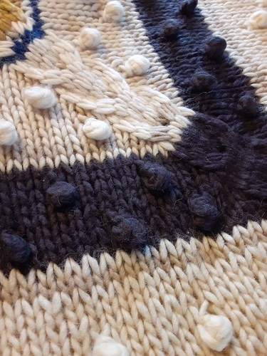 Vintage Wool Poncho Jumper Sweater Coat 70's Retro Hippie Boho w/ Fringe PomPoms - Picture 16 of 23