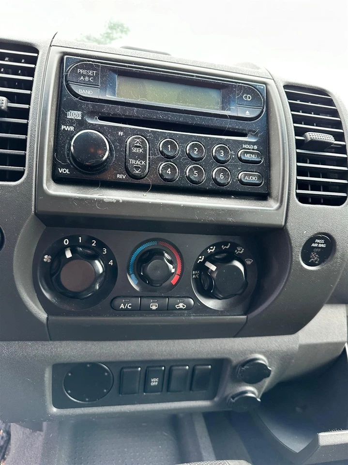 Used Rear Right Door Window Regulator Rear fits: 2007 Nissan Xterra 4.0L electri - Image 3 of 4