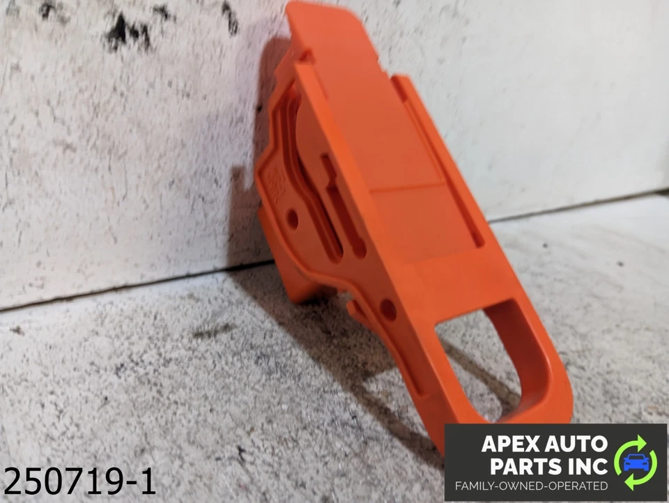 OEM 2005 - 2009 Toyota Prius 1.5L HYBRID BATTERY SAFETY PLUG FUSE DISCONNECT - Image 3 of 4