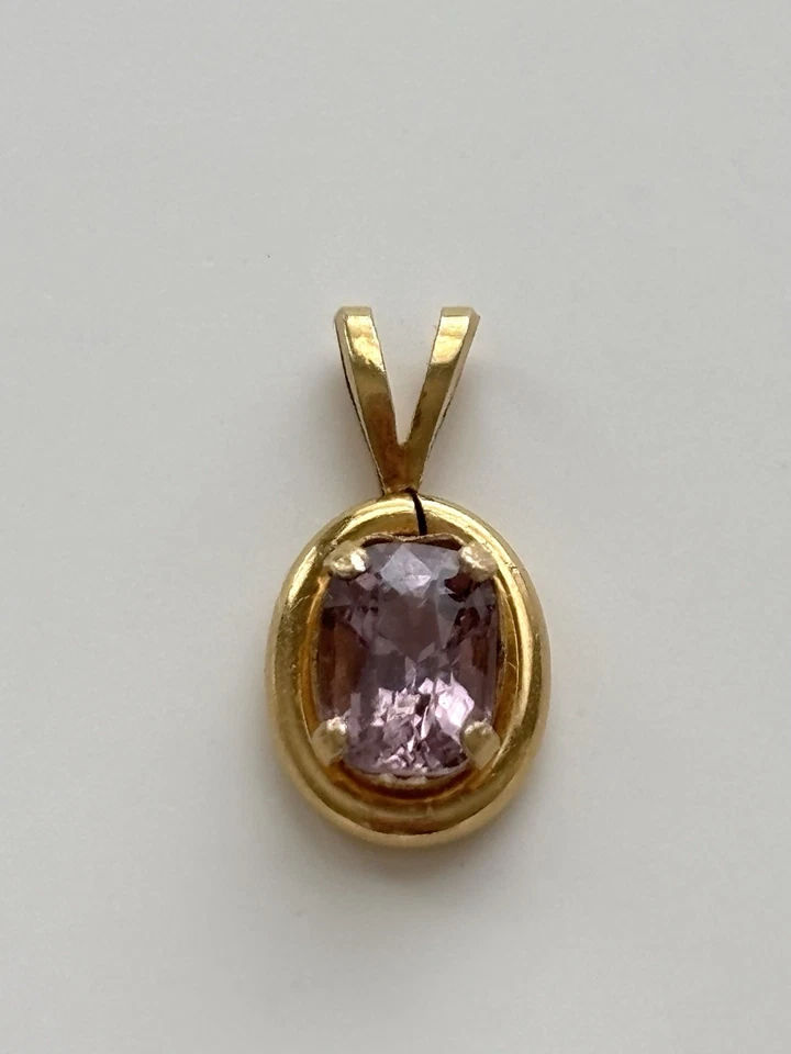 Small Vintage Genuine Natural pinkish purple Spinel Pendant 0.73g - Image 3 of 4