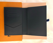 Louis Vuitton Mens Black Monogram Bifold Wall...