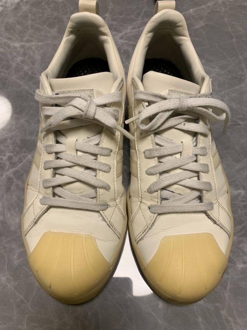 Adidas Superstar modelo aproximación