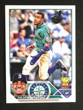 2023 TOPPS Julio Rodriguez Rookie Gold Cup #330