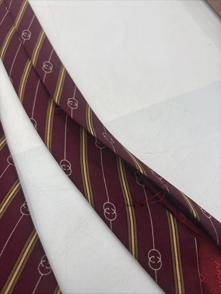 1980 年古驰领带 100% 真丝勃艮第/栗色意大利制造 57 英寸带原装盒 — 第 3/4 张图片