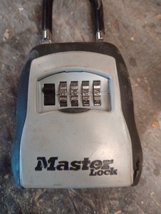 Master Lock Portable Combination Lock Box Resettable Combination Model 5400D
