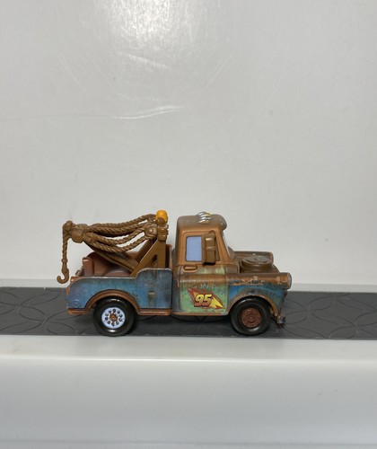 Camión de remolque Mattel Disney Pixar Cars 2 Race Team 95 gráficos gran forma - Imagen 3 de 6