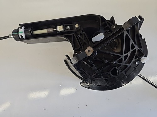 2015 TOYOTA SIENNA AUTOMATIC AUTO SHIFT ASSEMBLY OEM 11 12 13 14 15 16 17 - Picture 13 of 17