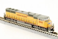 KATO N-Scale #176-7607 EMD SD70M Flat Radiator Union Pacific #4000 made in Japan