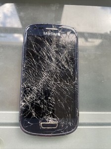 Samsung Galaxy S3 mini - Defekt - Für Teile - Angebote