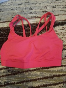 lululemon sports bra size