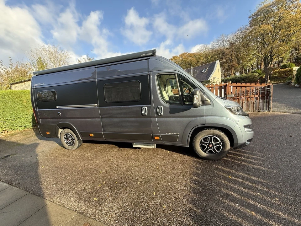 WESTFALIA COLUMBUS 641E 2/3 BERTH IMMACULATE AUTO 2.2 160BHP 17249 MLS NOV 2022 - Image 2 of 4
