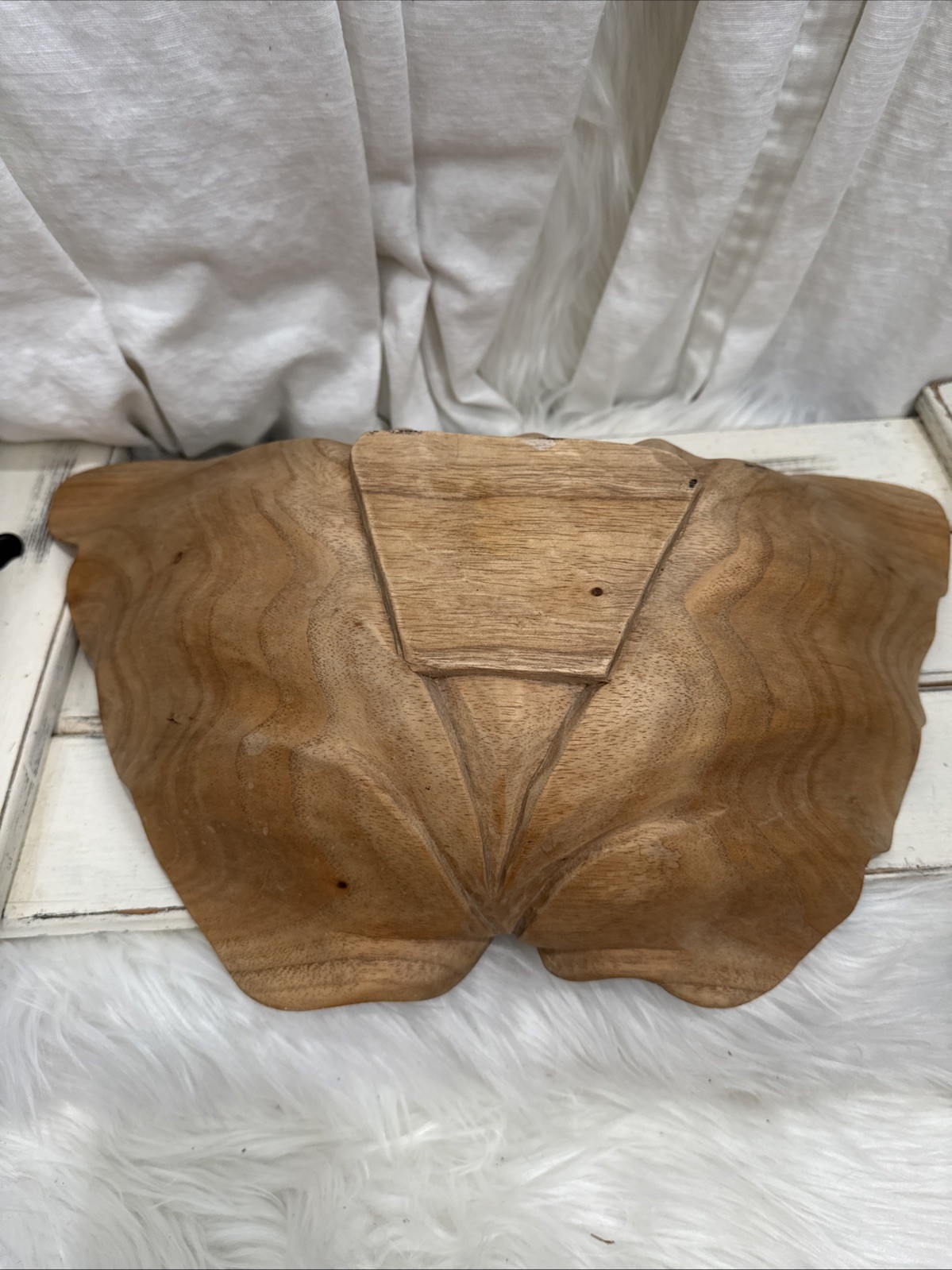 VTG 40/50s HAND CARVED WOODEN Scalloped, Clamshell Dish Bowl Defect