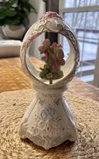 Egg Music Box W/Rotating Butterflies And Flowers Plays  Fur Elise  Sm Chip VTG
