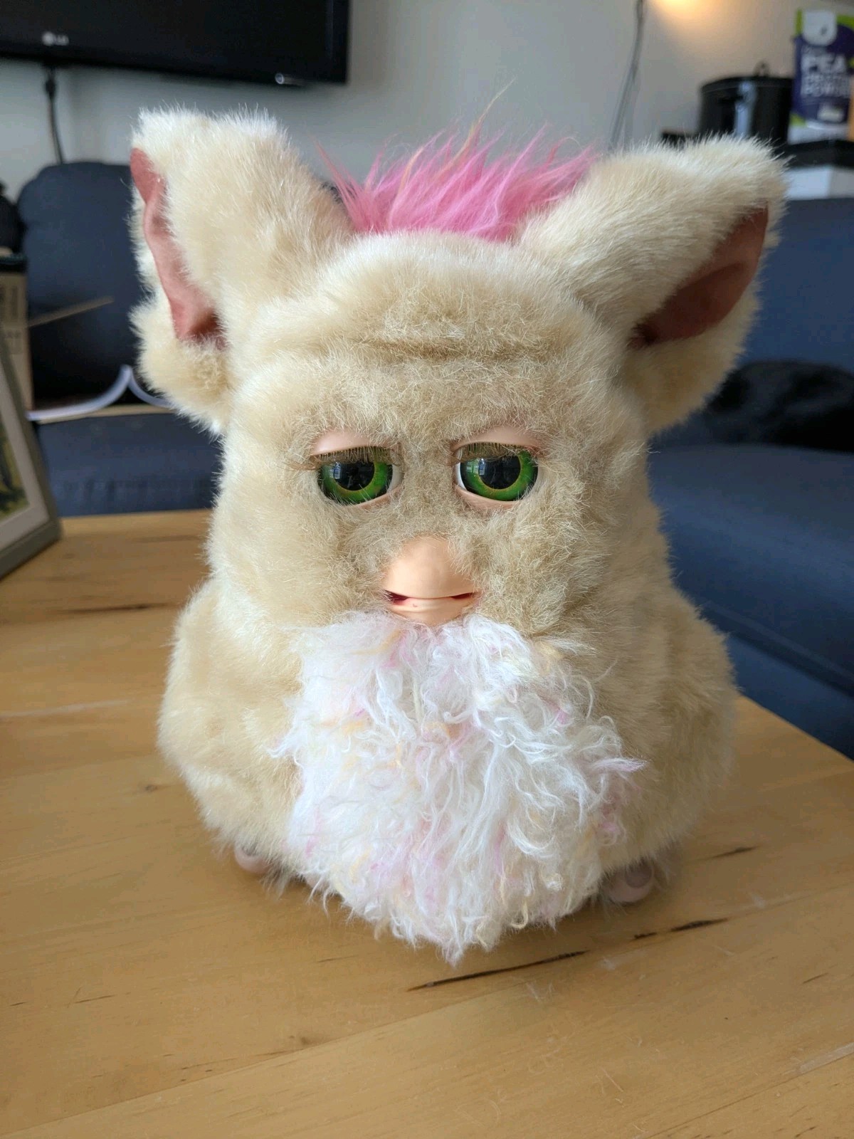 2005 Furby (from USA) - Hardly Used, but Imperfect - *PLEASE READ DESCRIPTION*