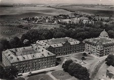 2 GUISE LE FAMILISTERE GODIN