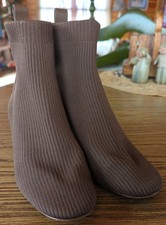 Everlane The Glove Boot Size US 5.5 Brown Ribbed Stretch ReKnit Block Heel