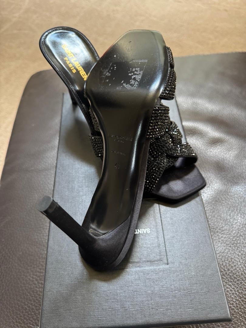 Pre loved in Box Saint Laurent Mules Omaggio Nero Taglia: 41 EU. Prezzo consigliato $1450