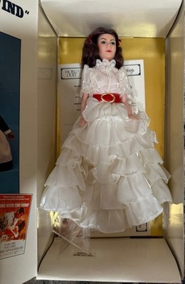 World Doll Gone With the Wind 71153 Scarlett White Ruffle Dress
