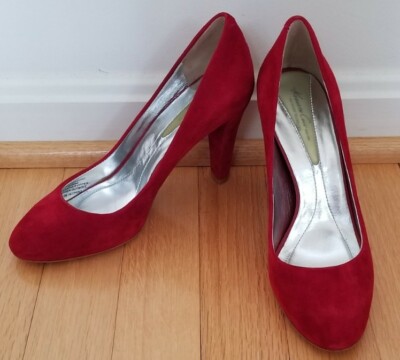 NIB KENNETH COLE HEELS PUMPS 35 Suede w/ Silver Technology