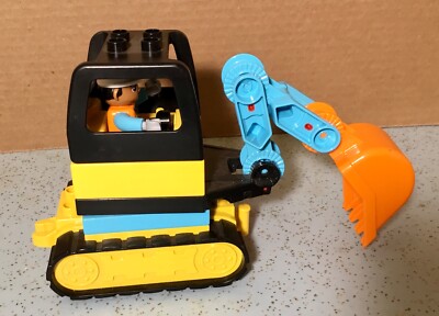 2020 LEGO DUPLO CONSTRUCTION FRONT DIGGER EXCAVATOR w/FIGURE for