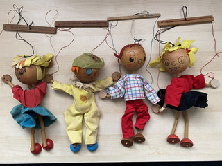 4 VINTAGE PELHAM PUPPETS 1960/70s WOODEN HEADS for spares and repairs