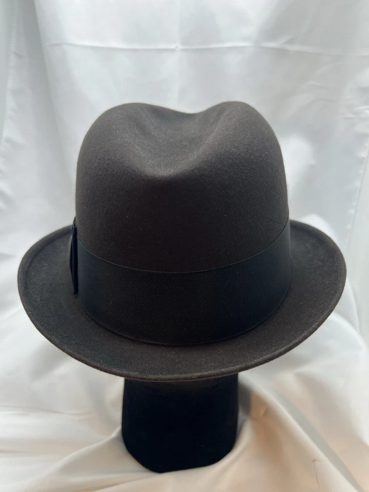 Golden Coach  25 By Dobbs Mens Black Felt Fedora 6 3/4 ROCKY HAT W/ BOX - Image 4 of 4