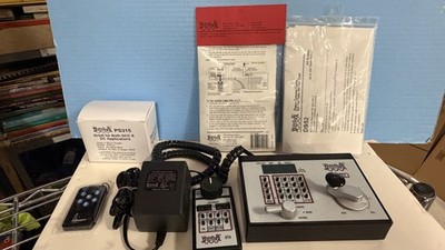 Digitrax DCC Zephyr Set DCS50 2.5 Amp UT4 PS315 LT1 DS52