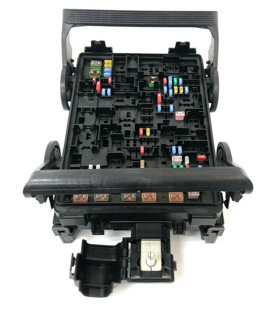 84114437 OEM Fuse Box Junction Block 2015-2020 Escalade Suburban 
