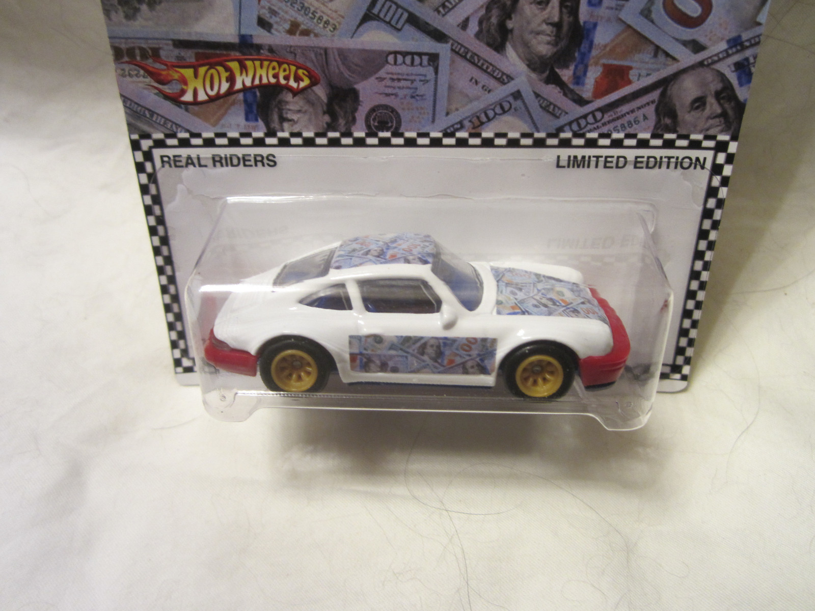 Picture 2 of 4