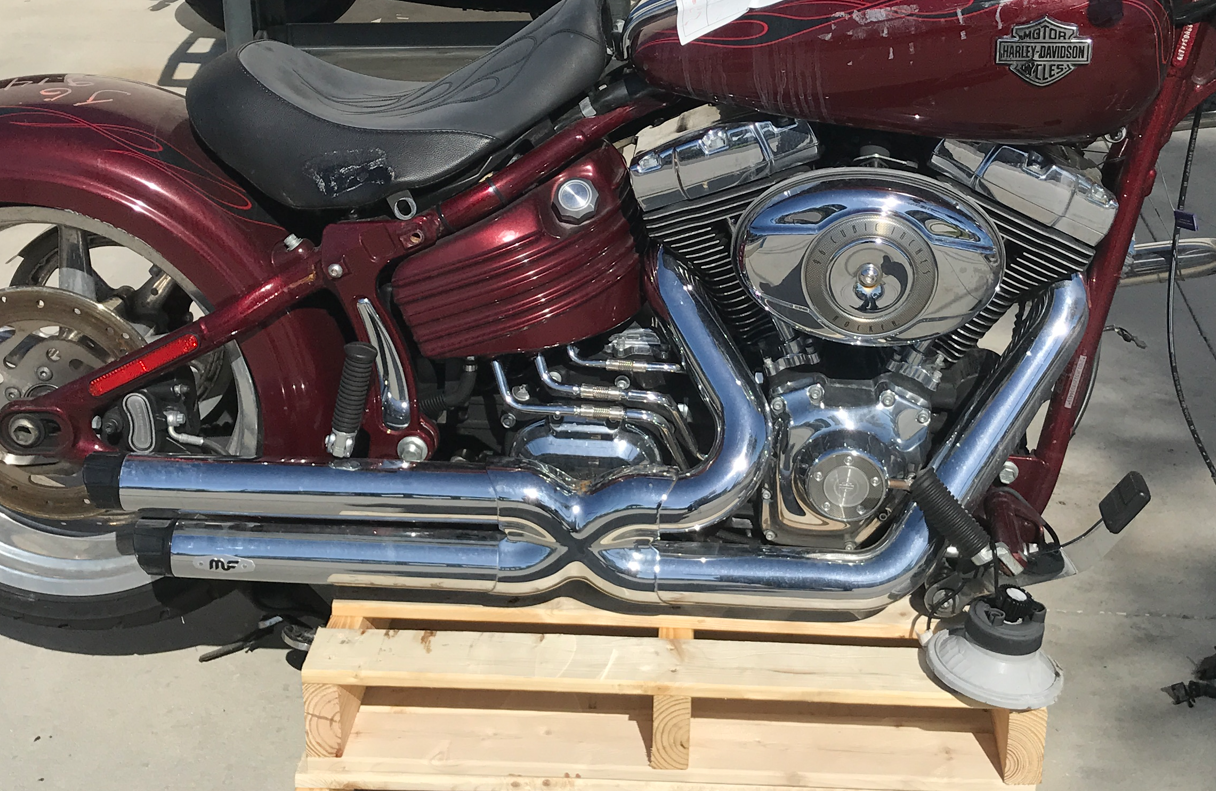 2009 Harley Softail Rocker C Exhaust Header Muffler Pipes Set MAGNAFLOW