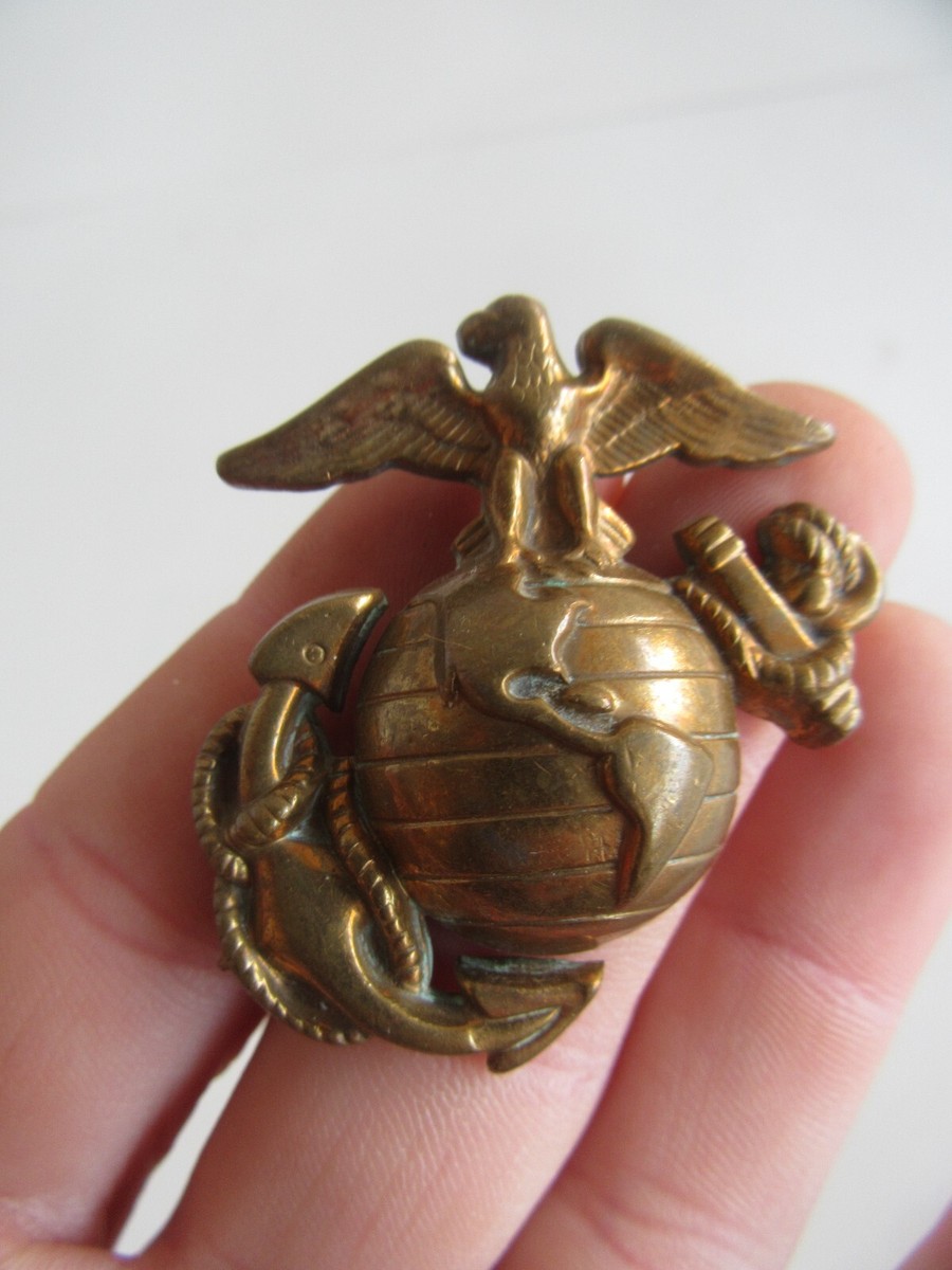 Vintage Early Original USMC Marines Large Brass Hat Device Badge