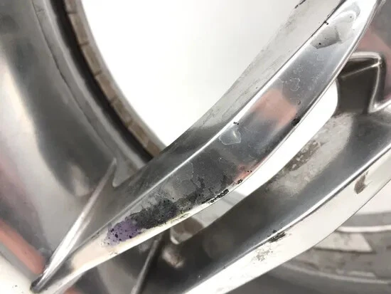 前轮圈 A 2010 Can-Am Spyder RT-S Roadster SE5 2843A x — 第 4/4 张图片