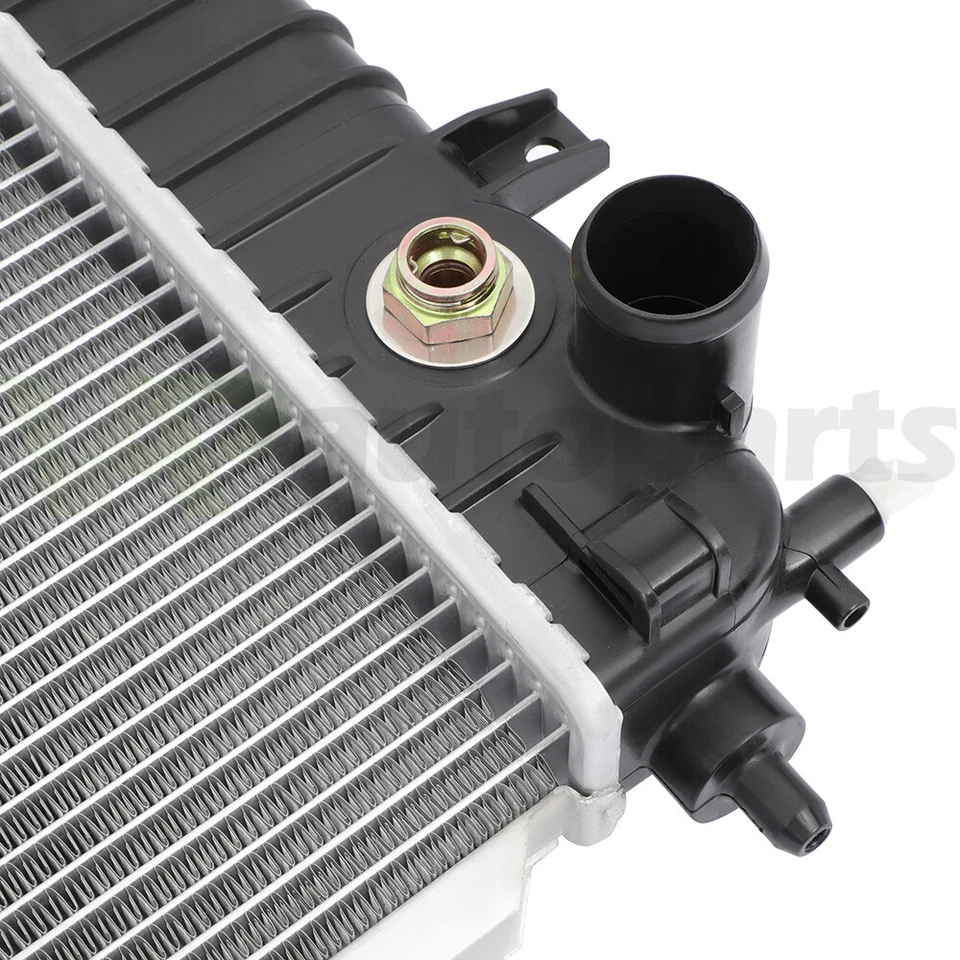 Aluminum Radiator For 2014-2018 Chevrolet Silverado 1500 2015-2018 GMC Yukon XL Foto 4 de 4