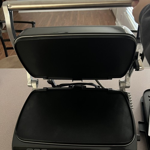 Pampered Chef Deluxe Electric Grill & Griddle - Picture 6 of 15