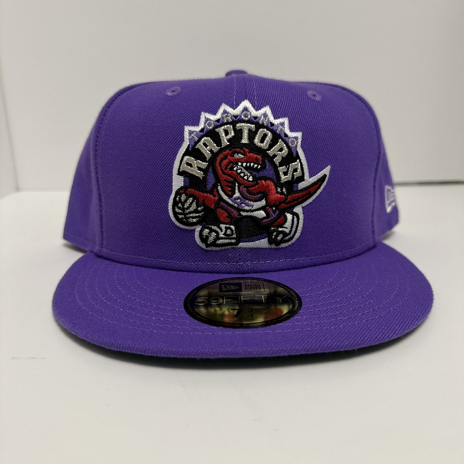 TORONTO RAPTORS New Era 59FIFTY Retro Logo Purple Fitted Hat Size 7 3/4 - NWT