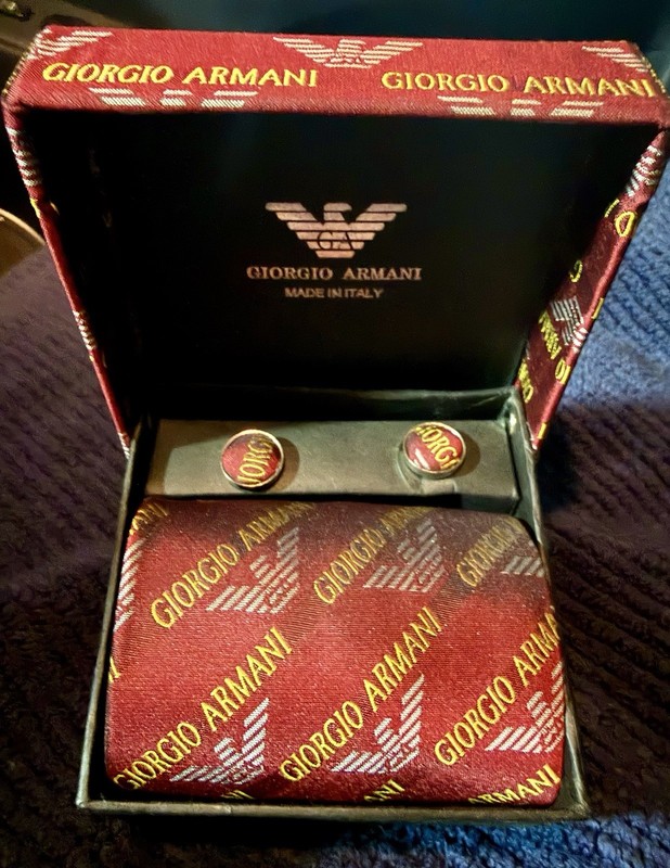 Classic Giorgio Armani Tie -  Cuff Link  - Silk Scarf combo Set. Box and Mint! 