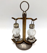 Vanstyle Specialties Corp NYC Made In USA Brass Vintage Salt & Pepper Shaker set