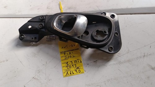 MANIGLIA INTERNA ANTERIORE SINISTRA PER FIAT 500 L Serie (351_352) (12>) - Foto 2 di 7