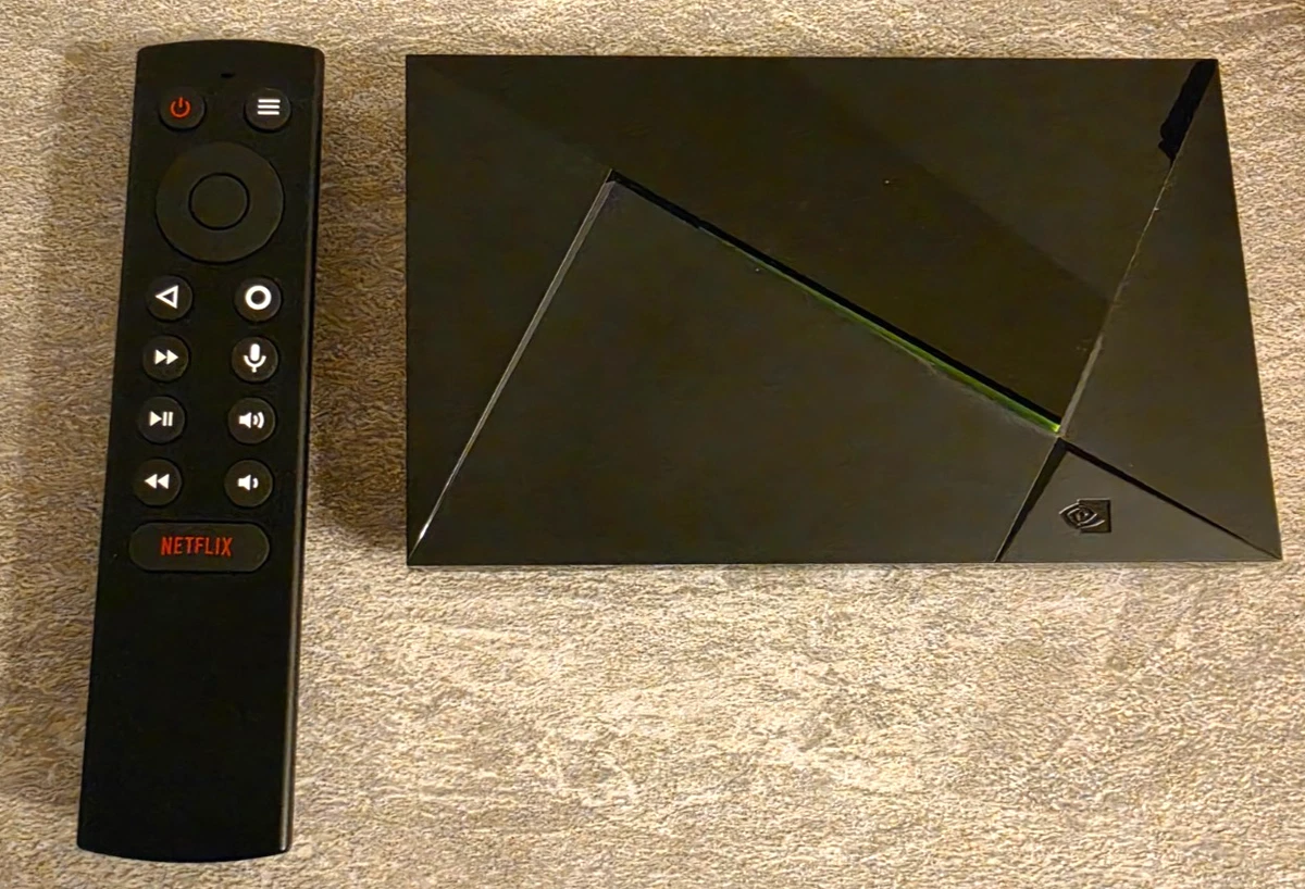 Preços baixos em NVIDIA SHIELD TV Para Casa transmissores de