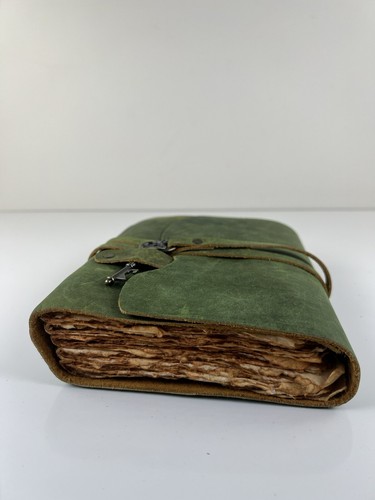 Leather Journal Distressed Paper Key Lock Blank Notebook Renaissance Festival - Picture 14 of 18