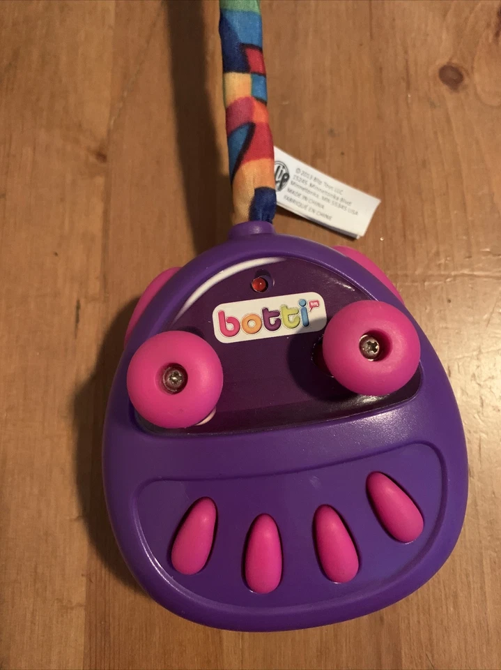 Botti Bitsy-Bot Remote Control Only. Works. - Image 2 of 4