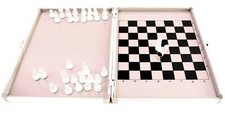 Spielset Schach mit Spielfiguren Würfel Spielbrett Glas Alukoffer exklusive