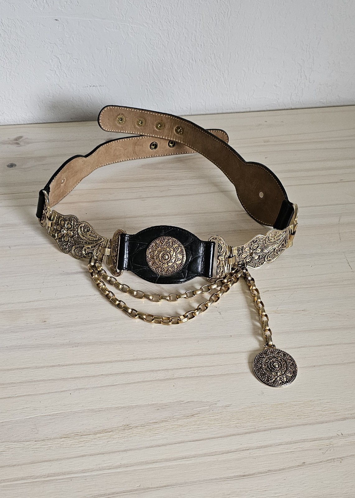 Streets Ahead Black Leather Belt M Brass Chain Medallion Whimsy Renfaire Fairy