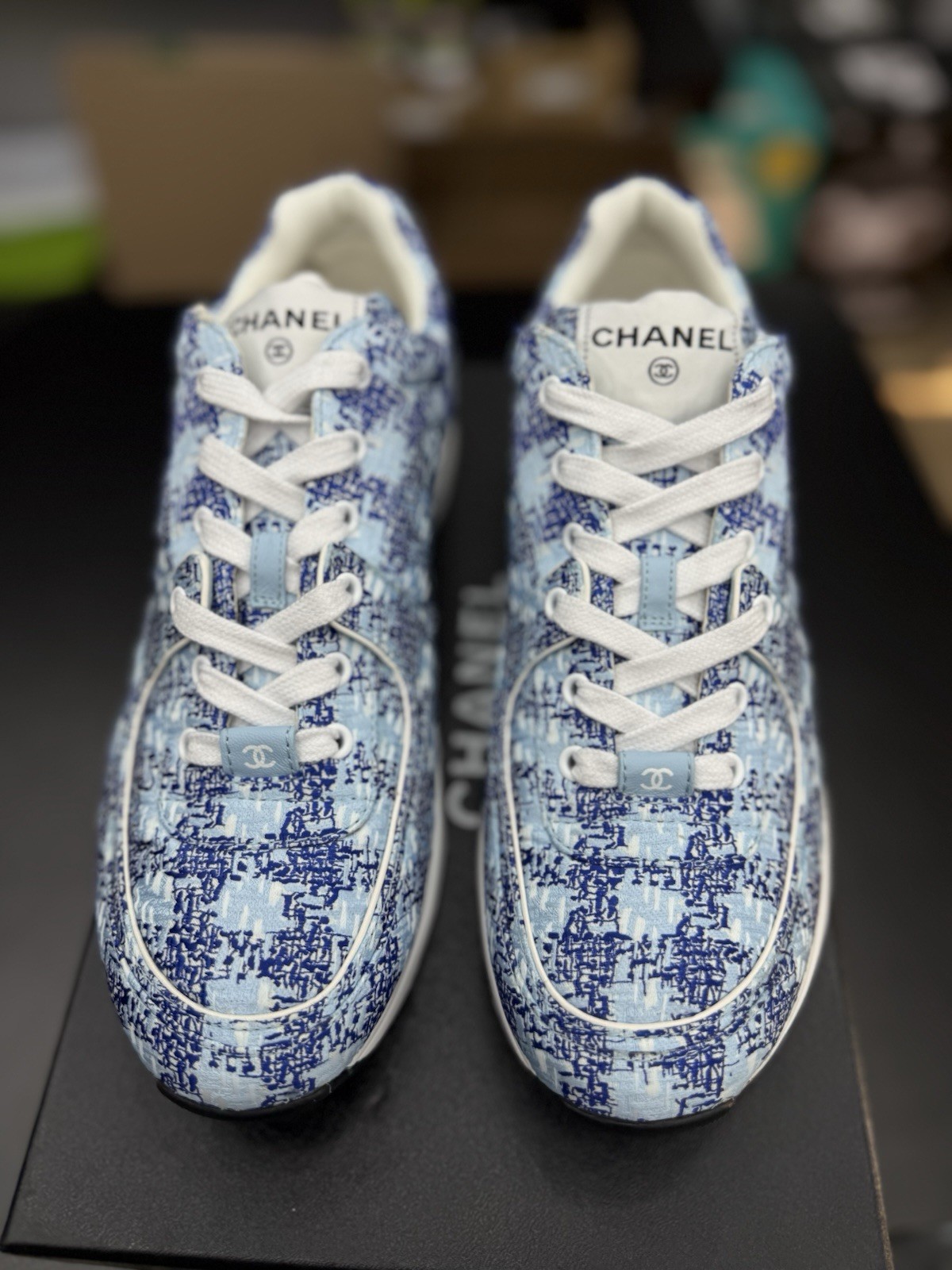 CHANEL CC Logo Sneaker Blue White Size 40.5EU/10.5US(W)/9US(M) $1425 Authentic image 6